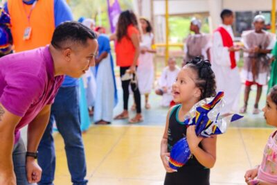 Raimundo Penha promove Páscoa para crianças do Superação Kids