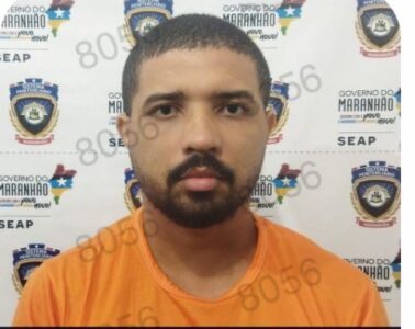 Influenciador digital é preso suspeito de chantagear arcebispo grego