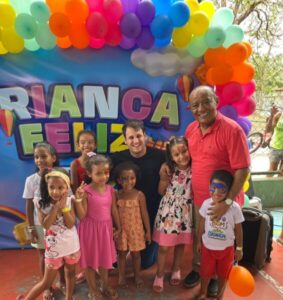 ANTONIO GARCEZ REALIZA FESTA DO DIA DAS CRIANÇAS E DESTACA OBRAS NO JOÃO PAULO