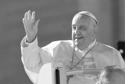 Adeus ao Papa Francisco: líder da compaixão morre em Roma aos 88 anos