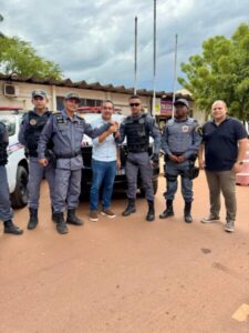 Junior Cascaria entrega viaturas policiais em Poção de Pedras, Pedreiras e Trizidela do Vale