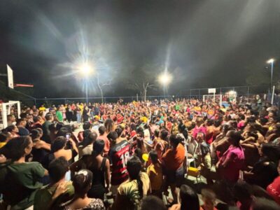 Prefeita Fabiana realiza grande Festa das Mães e inaugura quadra poliesportiva no povoado Areal, em Presidente Vargas
