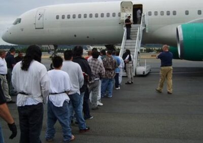 Brasil recebe nesta sexta o primeiro voo de deportados sob política de Trump