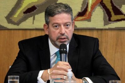 Sem acordo na CCJ, Lira vai pautar PEC do corte de gastos no plenário