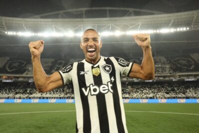 Botafogo goleia Internacional no Nilton Santos e Fluminense sofre virada em BH