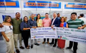 Governo do MA premia professores e escolas que se destacaram em 2024