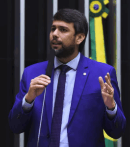 Pedro Lucas bem próximo de ser o novo líder do União Brasil