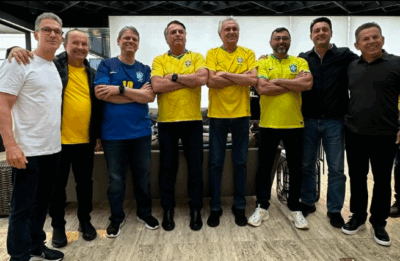 Bolsonaro diz contar com apoio de oito governadores por anistia