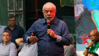 As mesmas práticas apontadas na Lava Jato!!! Estatais bancam palcos para Lula discursar