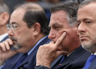 Bolsonaro vira réu por tentativa de golpe de Estado em julgamento na Primeira Turma do STF