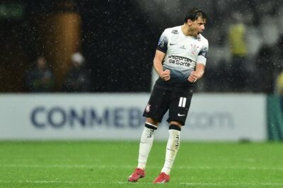 Pela Sul-Americana, Corinthians derrota Racing e segue vivo por classificação