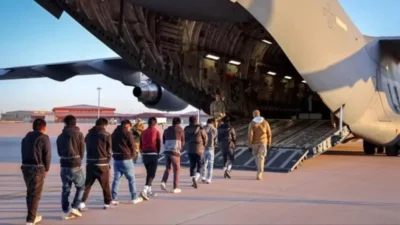 Primeiro voo com deportados após posse de Trump chega a Belo Horizonte nesta sexta-feira