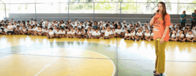 Deputada Janaína participa do encerramento das atividades da campanha Maio Laranja na Creche-Escola Sementinha