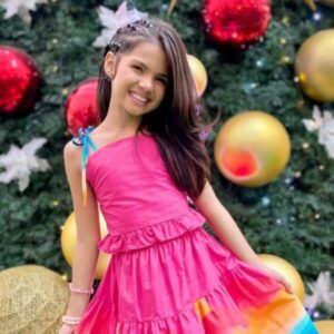Elaine Sophia, mini influenciadora digital, começa 2025 com muitos trabalhos e novos projetos