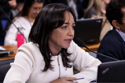 Eliziane Gama defende mandato de seis anos para o Executivo e redução de tempo para parlamentares