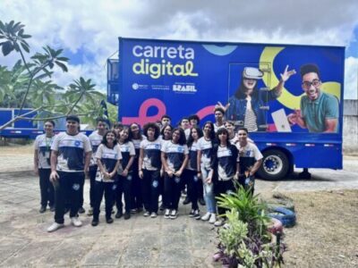 Carreta Digital: Estudantes tem acesso a cursos de robótica e montagem de computadores