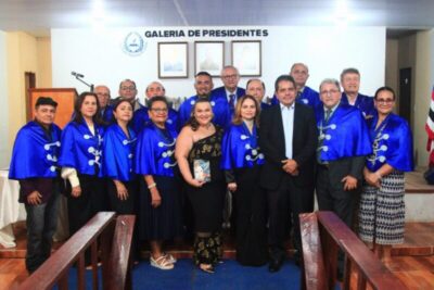 Academia Vianense de Letras completa 23 anos de fundação com homenagens, lançamento de livros e posse de novos membros