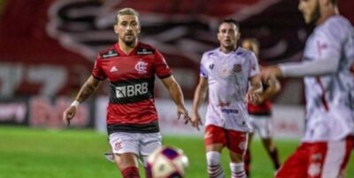 Ingressos disponíveis para Flamengo x Bangu desta quarta custam até R$ 440