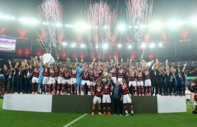 Flamengo conquista o Carioca após segurar empate com o Fluminense