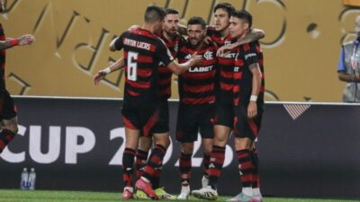 Com gols de Arrascaeta e Luiz Araújo, Flamengo vence o Espérance no Mundial de Clubes