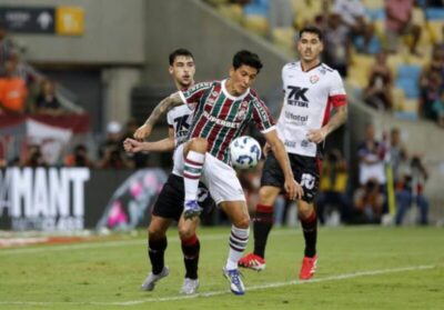Fluminense cede empate nos últimos minutos e desperdiça a vice-liderança
