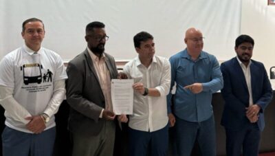 Balsas: Prefeito Alan da Marisol assina TAC e transporte escolar será fiscalizado; baixe o app