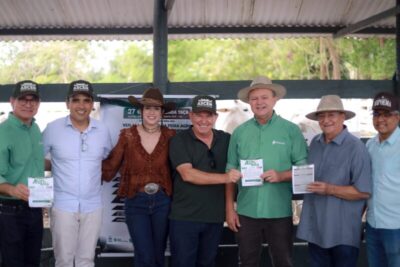 Ascem homenageia Brandão por certificação internacional de zona livre de febre aftosa sem vacinação