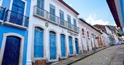 Justiça determina remoção de publicidade no Centro Histórico