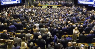 Câmara Federal aprova projeto que amplia número de deputados