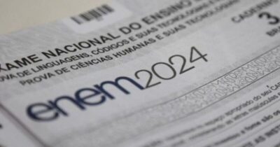 Enem 2024 tem menor número de redações nota mil em 10 anos