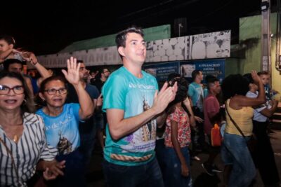 Fernando Braide participa de procissão no encerramento do Círio de Nazaré, no Cohatrac