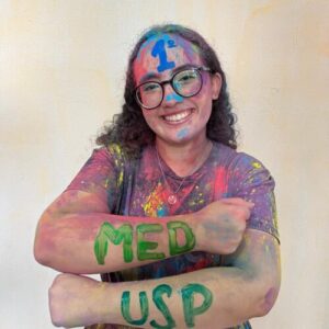 Aluna de escola militar conquista 1º lugar em Medicina na USP
