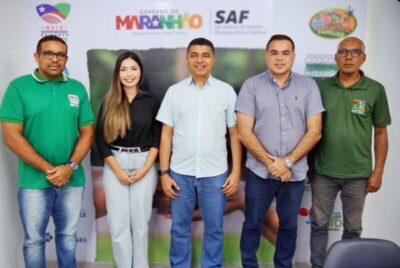 Vereadora Fernanda se reúne com Bira do Pindaré e o prefeito de Santa Helena