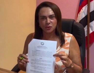 Vereadores querem derrubar veto da prefeita de Arari que quer contratar professor com salário mínimo e 700 funcionários sem concurso