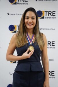 Senadora Ana Paula Lobato é homenageada com a maior honraria do Tribunal Regional Eleitoral do Maranhão