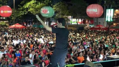 Multidão lota praça José Sarney no 2º Pré-Carnaval da Reconstrução em Pinheiro