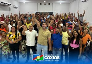 Gentil Neto realiza pagamento para isoposeiros e barraqueiros no Carnaval de Caxias
