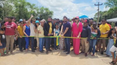 Garimpeiro entrega obras anunciadas em campanha