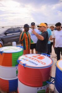 Fred Campos acompanha ação de limpeza na Praia Olho de Porco e reforça compromisso com a sustentabilidade