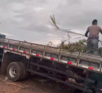 Vídeo: Com ação de Fred Campos, Prefeitura de Paço do Lumiar apreende caminhão por descarte irregular de Lixo