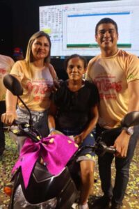 Presidente Sarney celebra Dia das Mães com grande festa e mais de 400 prêmios sorteados