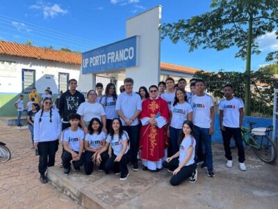 Católicos de Porto Franco festejam Divino Espírito Santo
