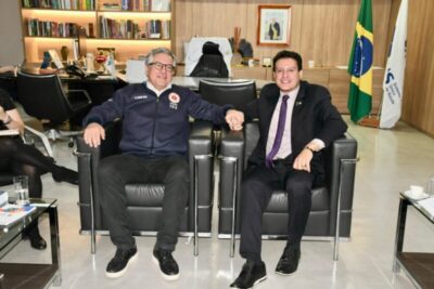 Em Brasília, governador em exercício, Felipe Camarão, dialoga sobre ações da saúde, para municípios maranhenses