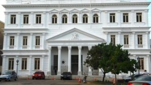 Tribunal de Justiça quer gastar R$ 573 mil em iPhones para desembargadores no Maranhão