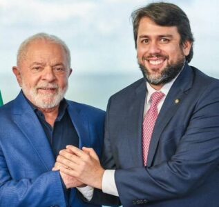 Lula indica que deputado Pedro Lucas deverá substituir Juscelino Filho no Ministério das Comunicações