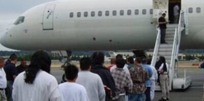 FAB levará brasileiros deportados dos EUA de Manaus a Belo Horizonte