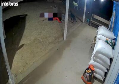 Vídeo: Ex-policial atira em namorado da ex-esposa e comete suicídio; jovem baleado está internado