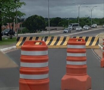 Trânsito complicado nas imediações do Outeiro da Cruz com interdição do Elevado do Café