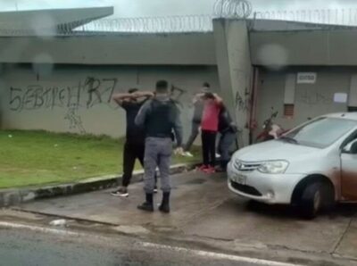 Cambistas são presos vendendo ingressos falsos para jogo do Flamengo no Castelão