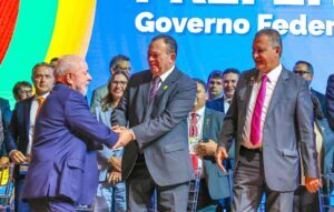 Em Brasília, Brandão participa de ação do governo federal para fortalecer o municipalismo e o pacto federativo